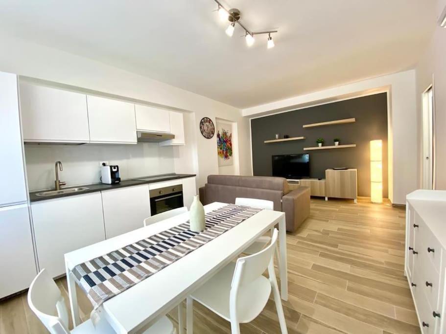 Un Raggio Di Sole Al Massimo Apartment Palermo Ngoại thất bức ảnh